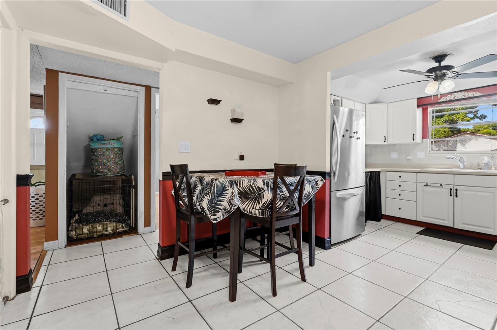 Image 17 of 47 For 219 39th Street E