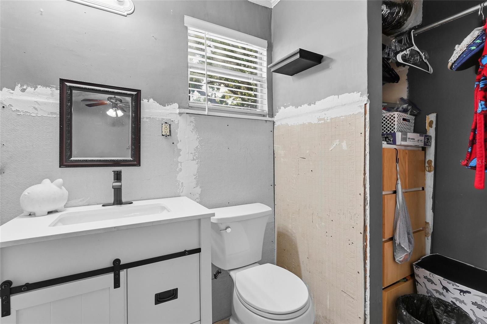 Image 28 of 47 For 219 39th Street E