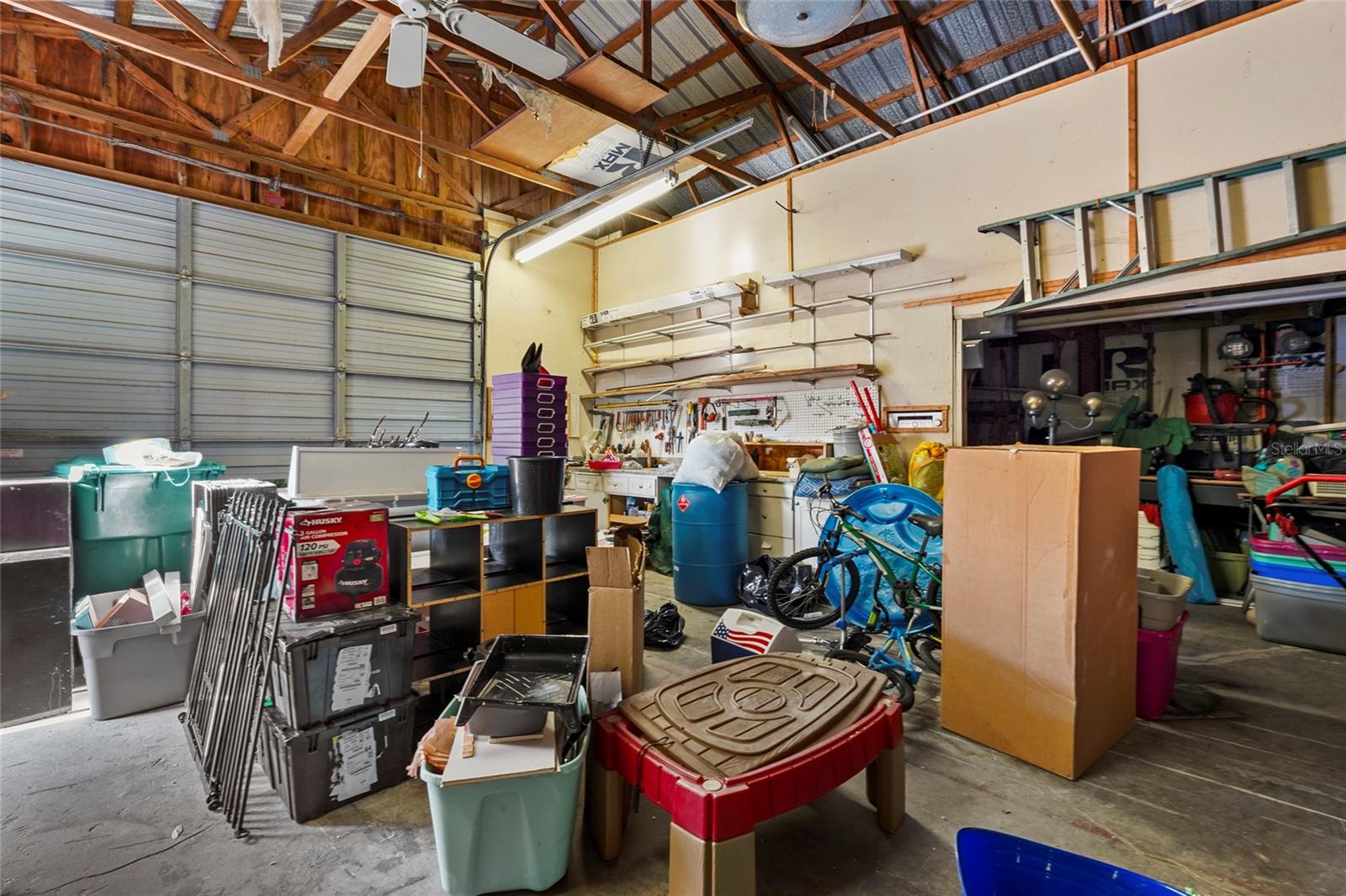 Image 39 of 47 For 219 39th Street E