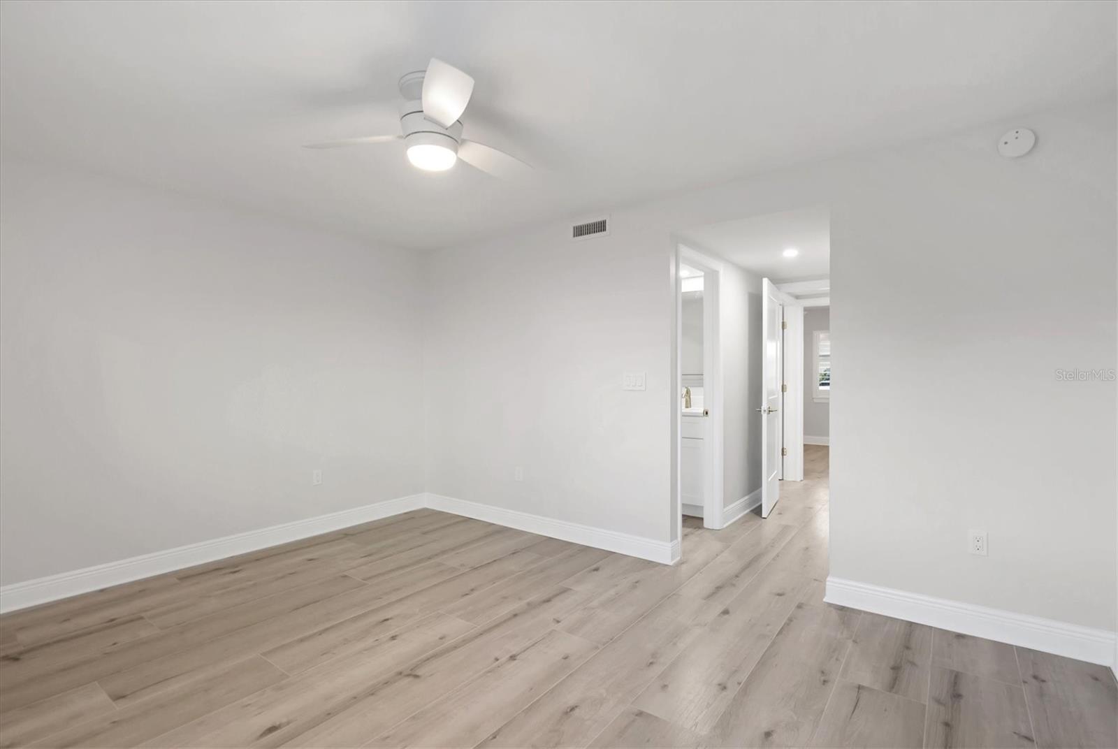 Image 15 of 32 For 6670 Estero Boulevard A104