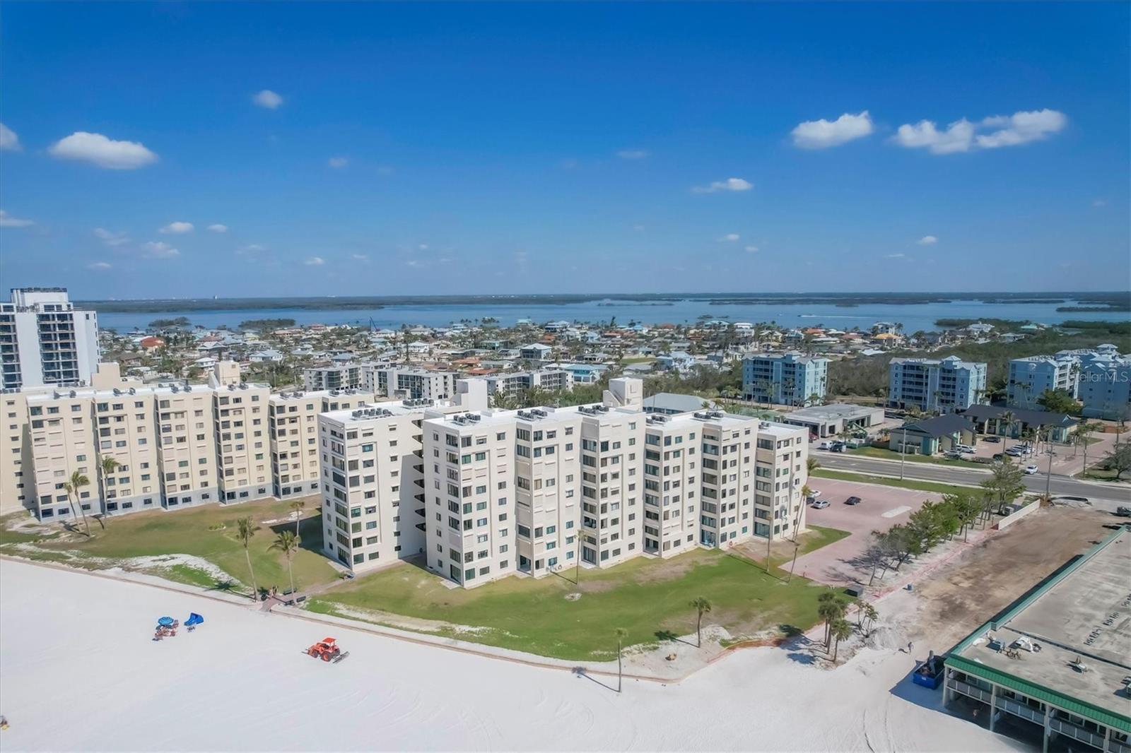 Image 5 of 32 For 6670 Estero Boulevard A104