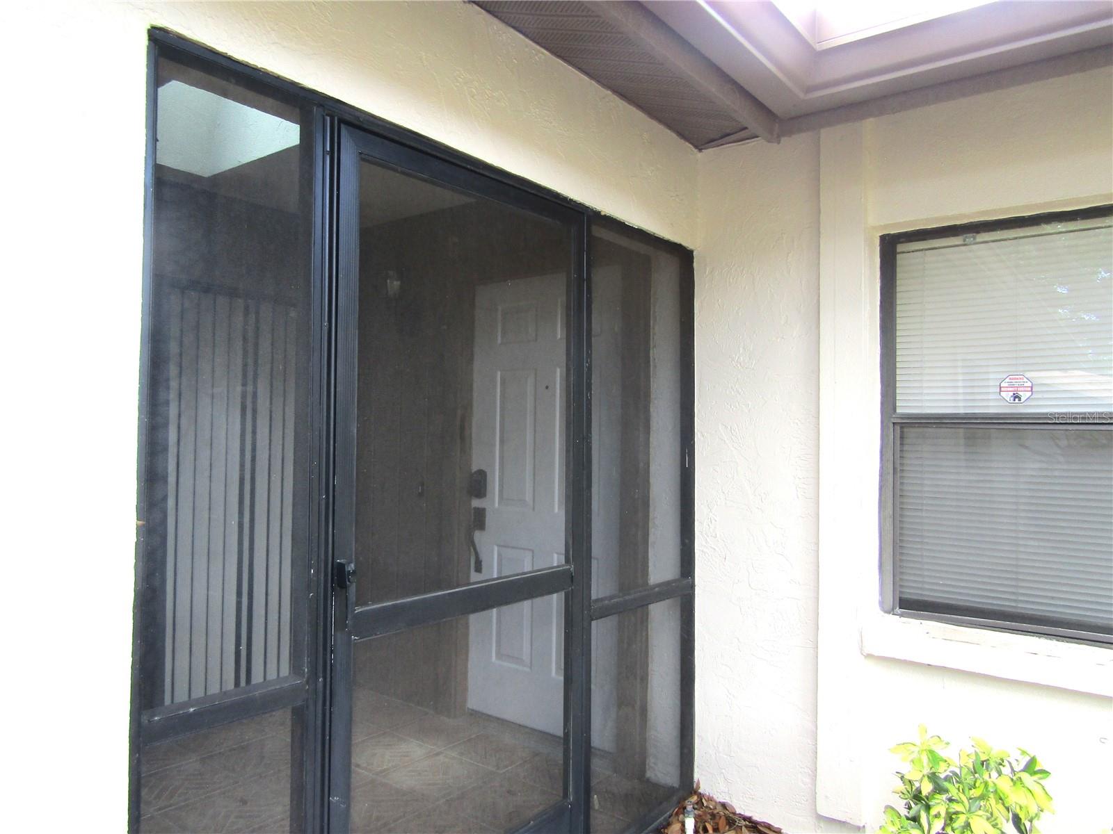 Image 4 of 30 For 4633 Oak Hill Drive 13