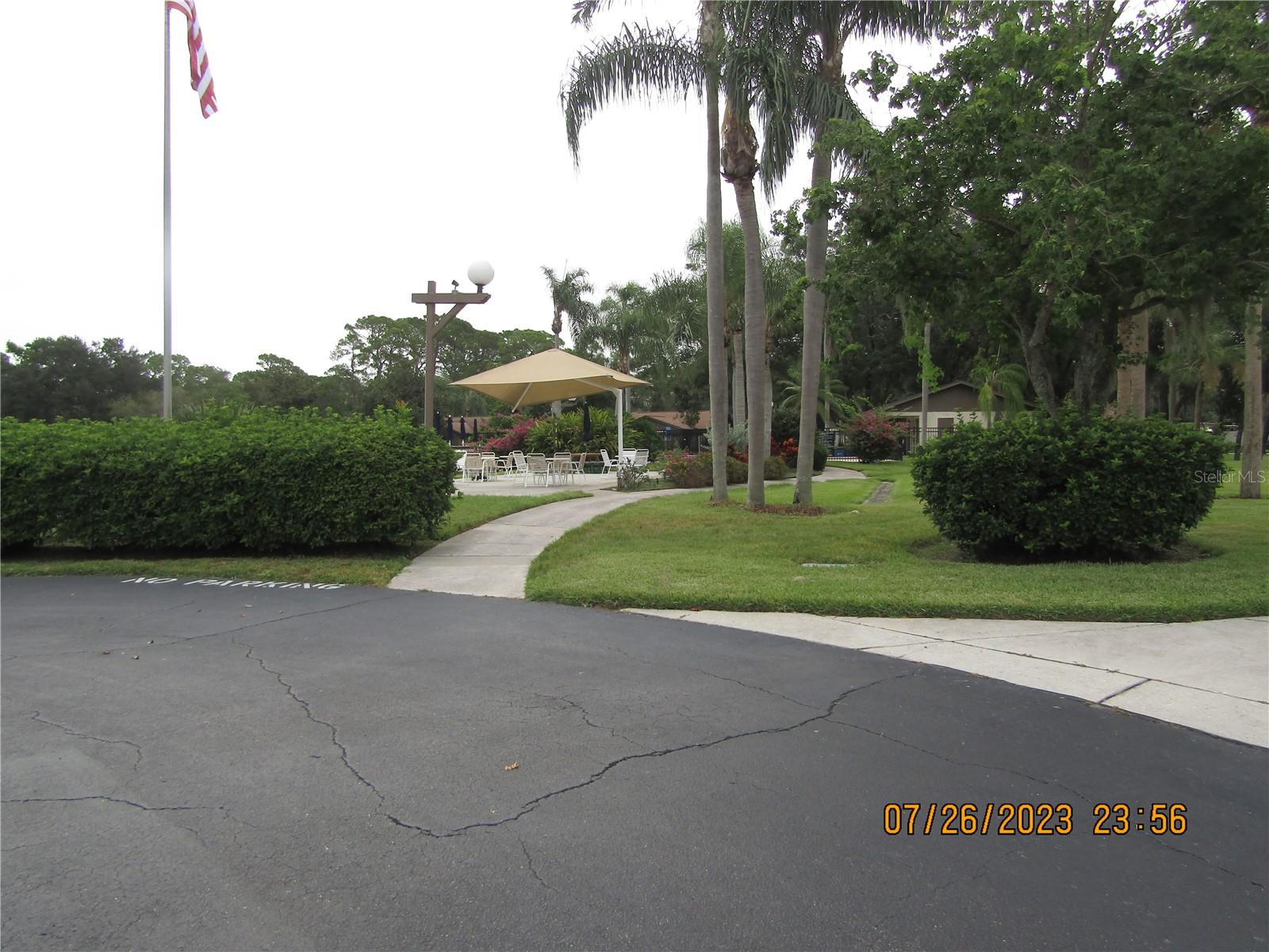 Image 6 of 30 For 4633 Oak Hill Drive 13