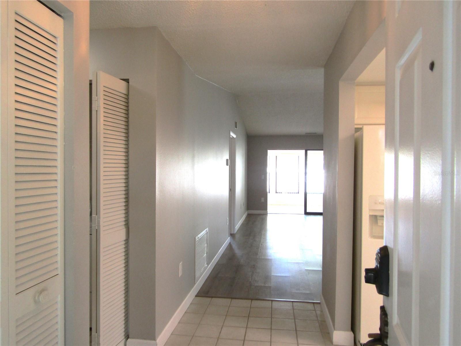 Image 8 of 30 For 4633 Oak Hill Drive 13