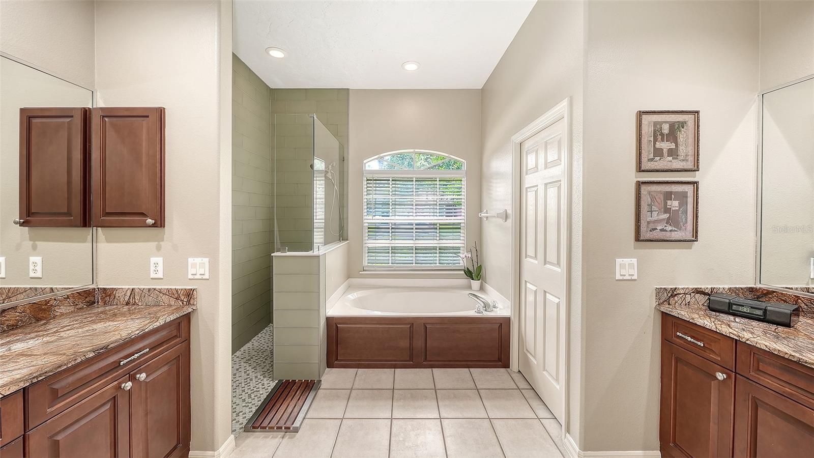 Image 32 of 83 For 4839 Sweetmeadow Circle