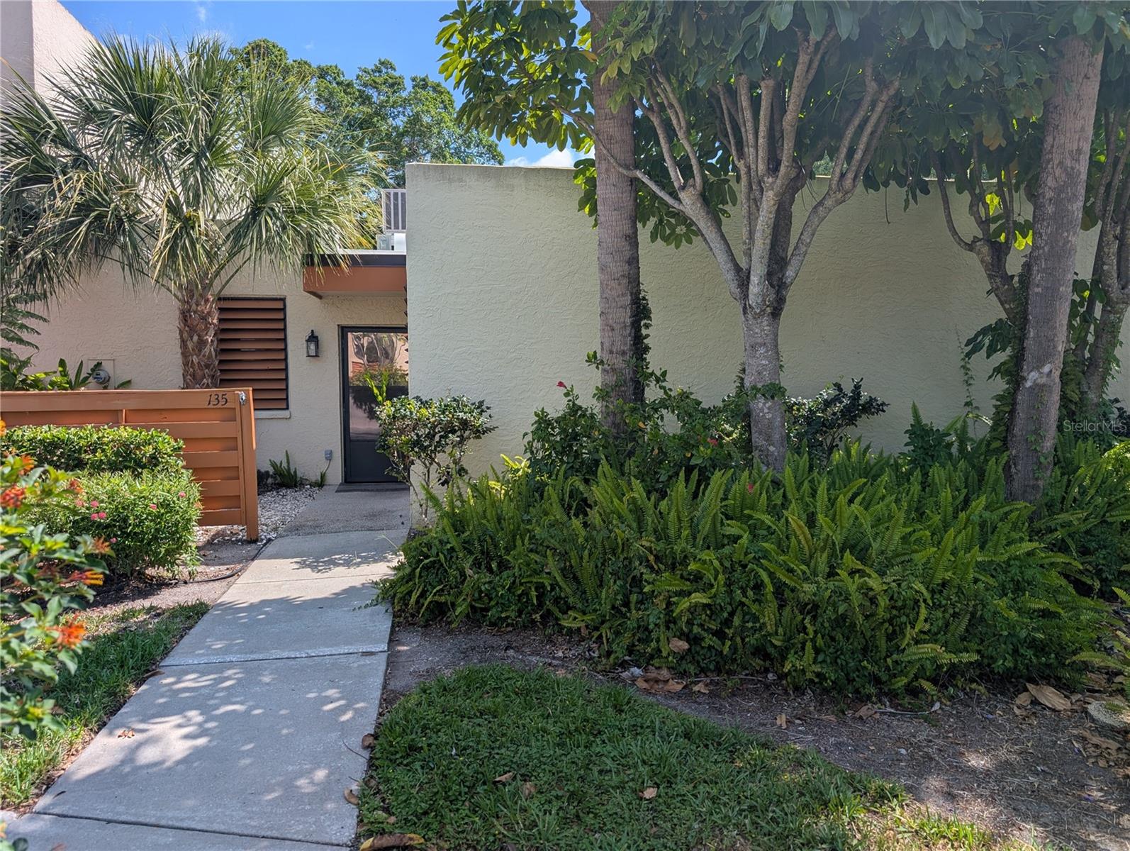 Details for 135 Wild Palm Drive, BRADENTON, FL 34210