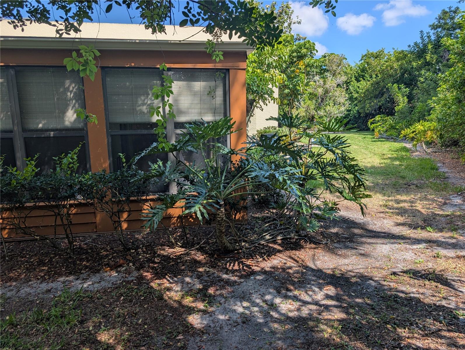 Image 16 of 37 For 135 Wild Palm Drive