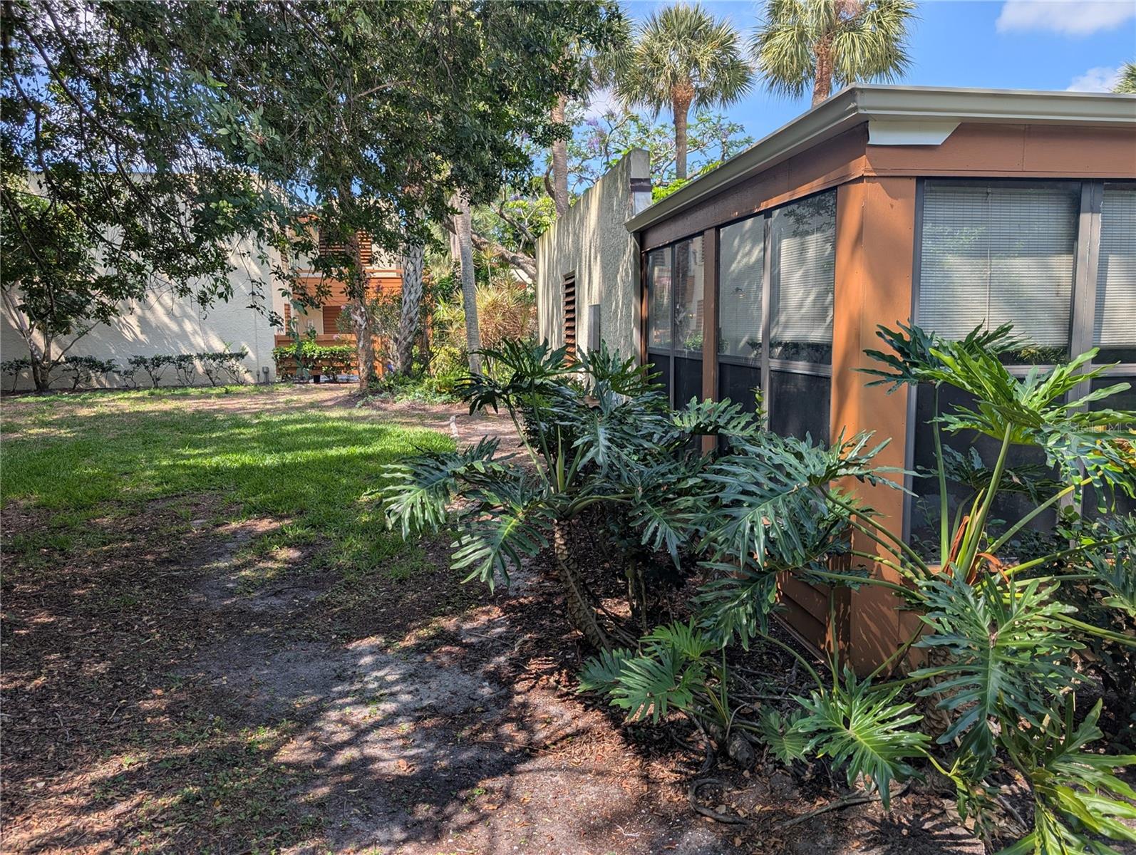 Image 17 of 37 For 135 Wild Palm Drive