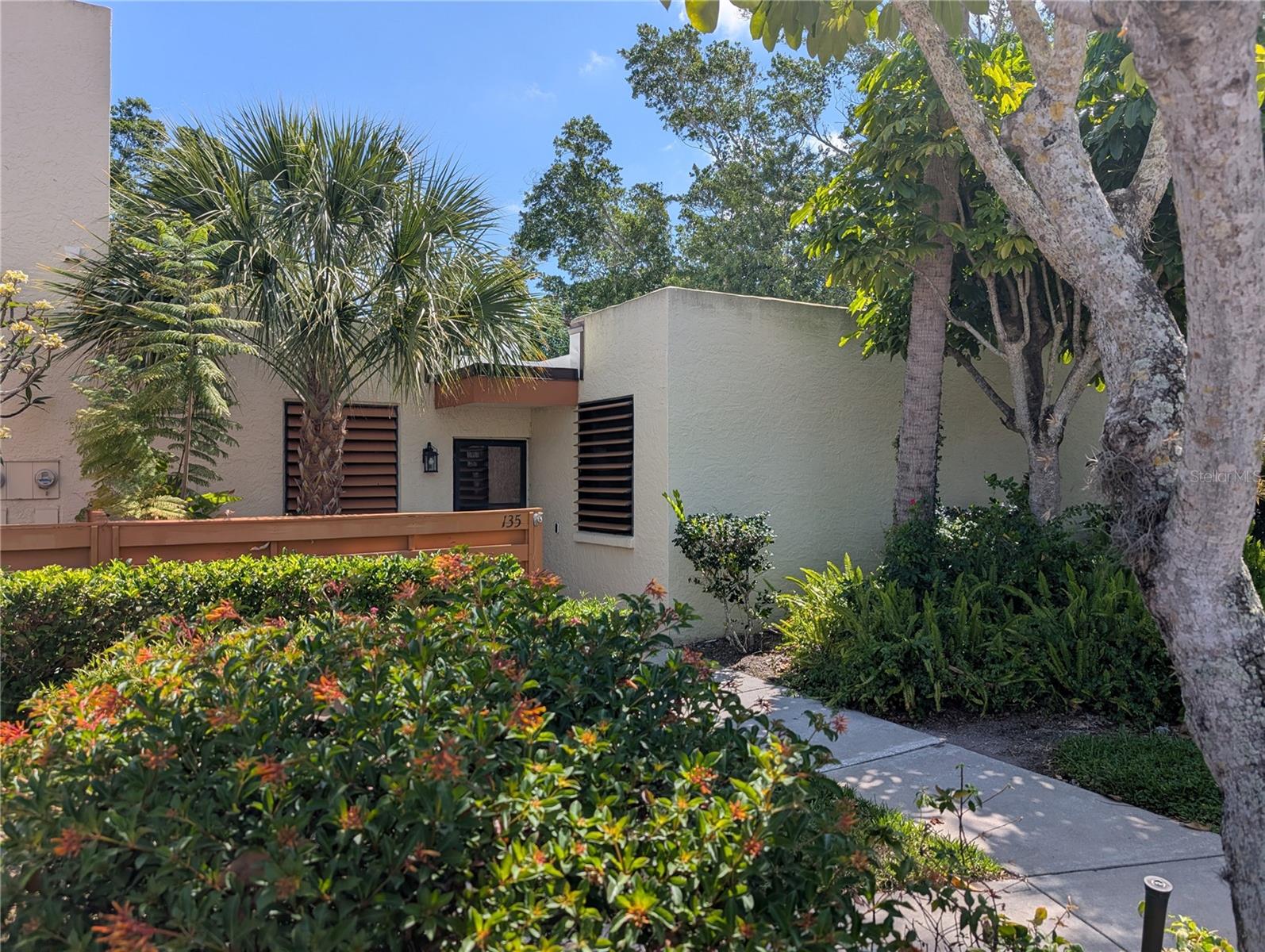 Image 30 of 37 For 135 Wild Palm Drive