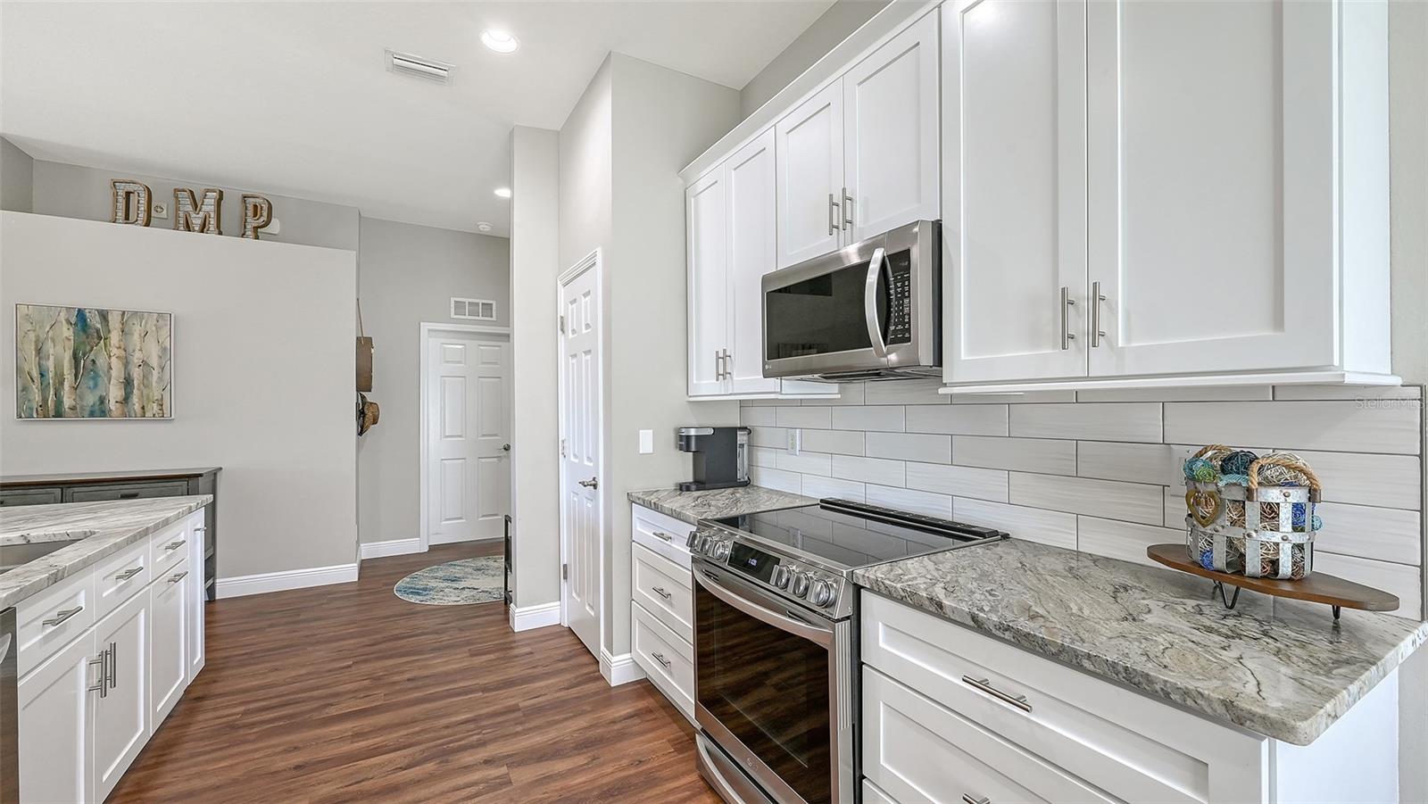 Image 7 of 47 For 9941 50th Street Circle E