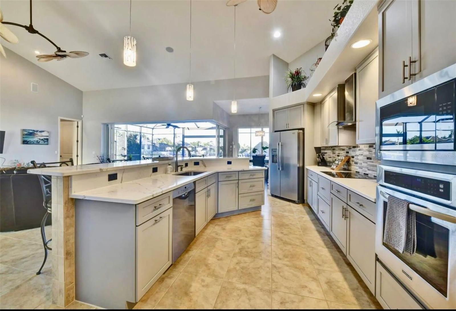 Image 13 of 46 For 5024 17th Avenue