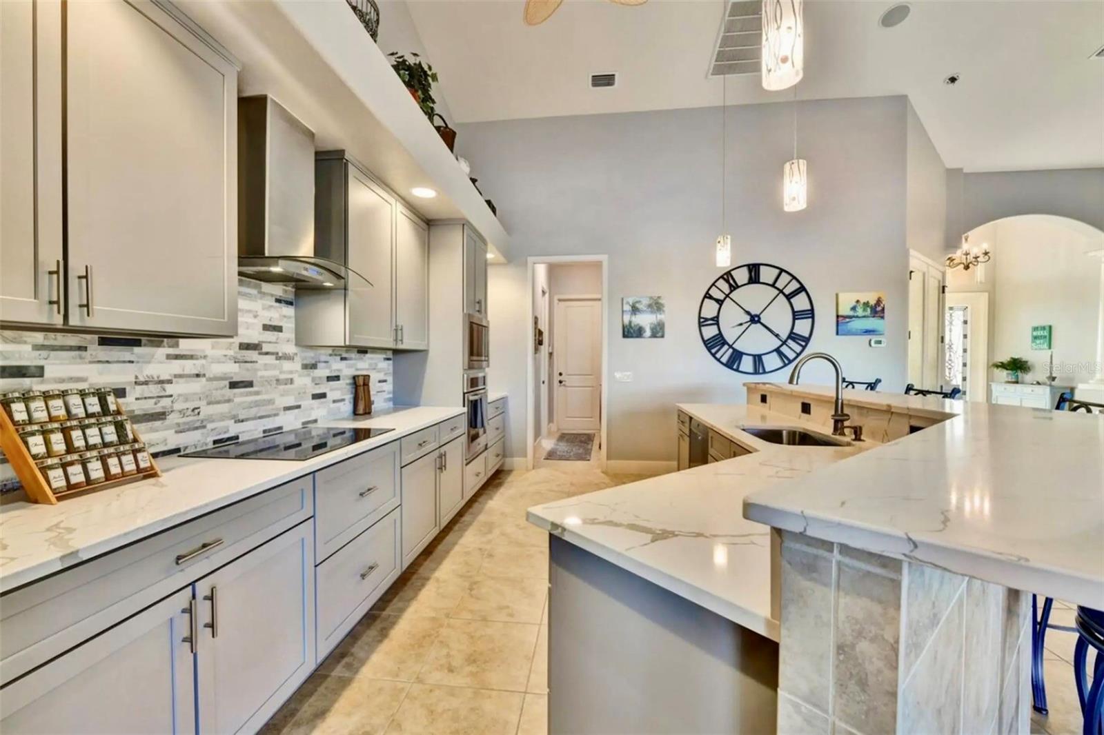 Image 15 of 46 For 5024 17th Avenue