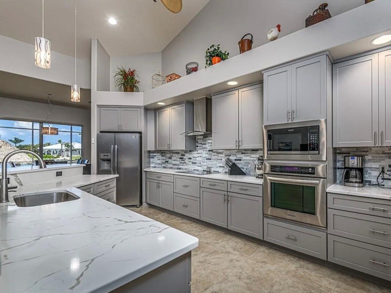 Image 16 of 46 For 5024 17th Avenue