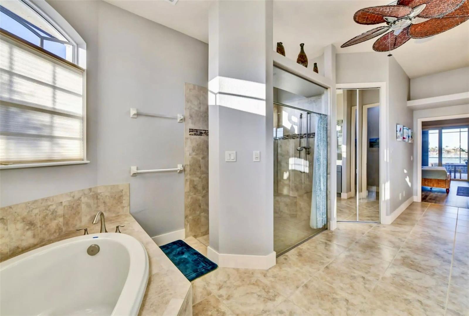 Image 22 of 46 For 5024 17th Avenue