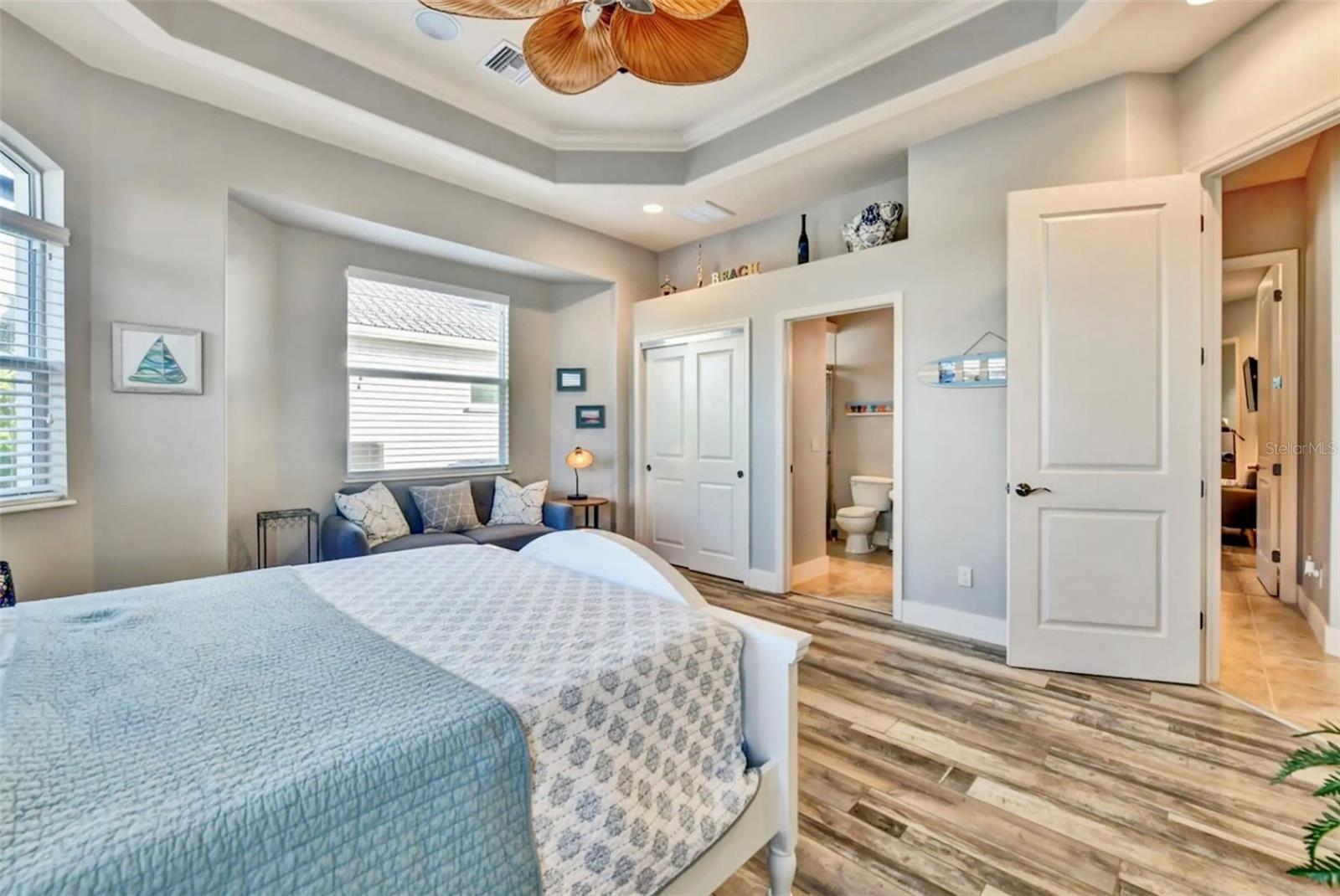 Image 28 of 46 For 5024 17th Avenue