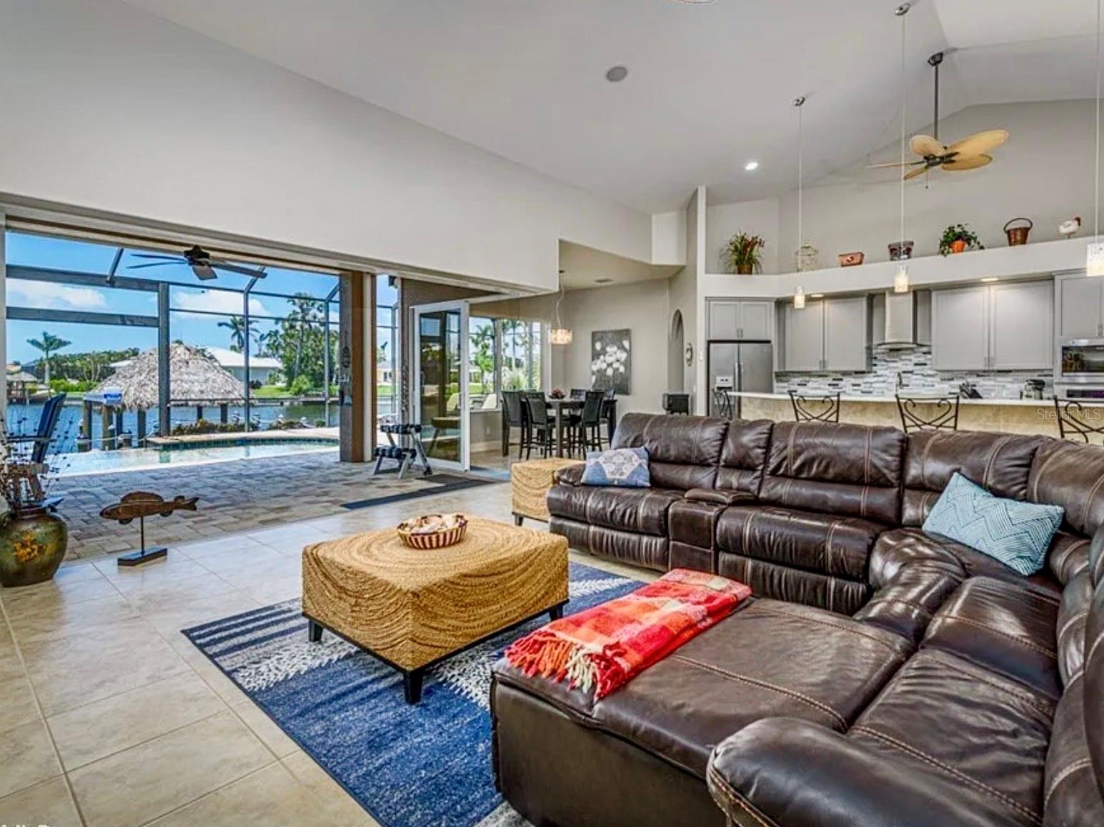 Image 9 of 46 For 5024 17th Avenue