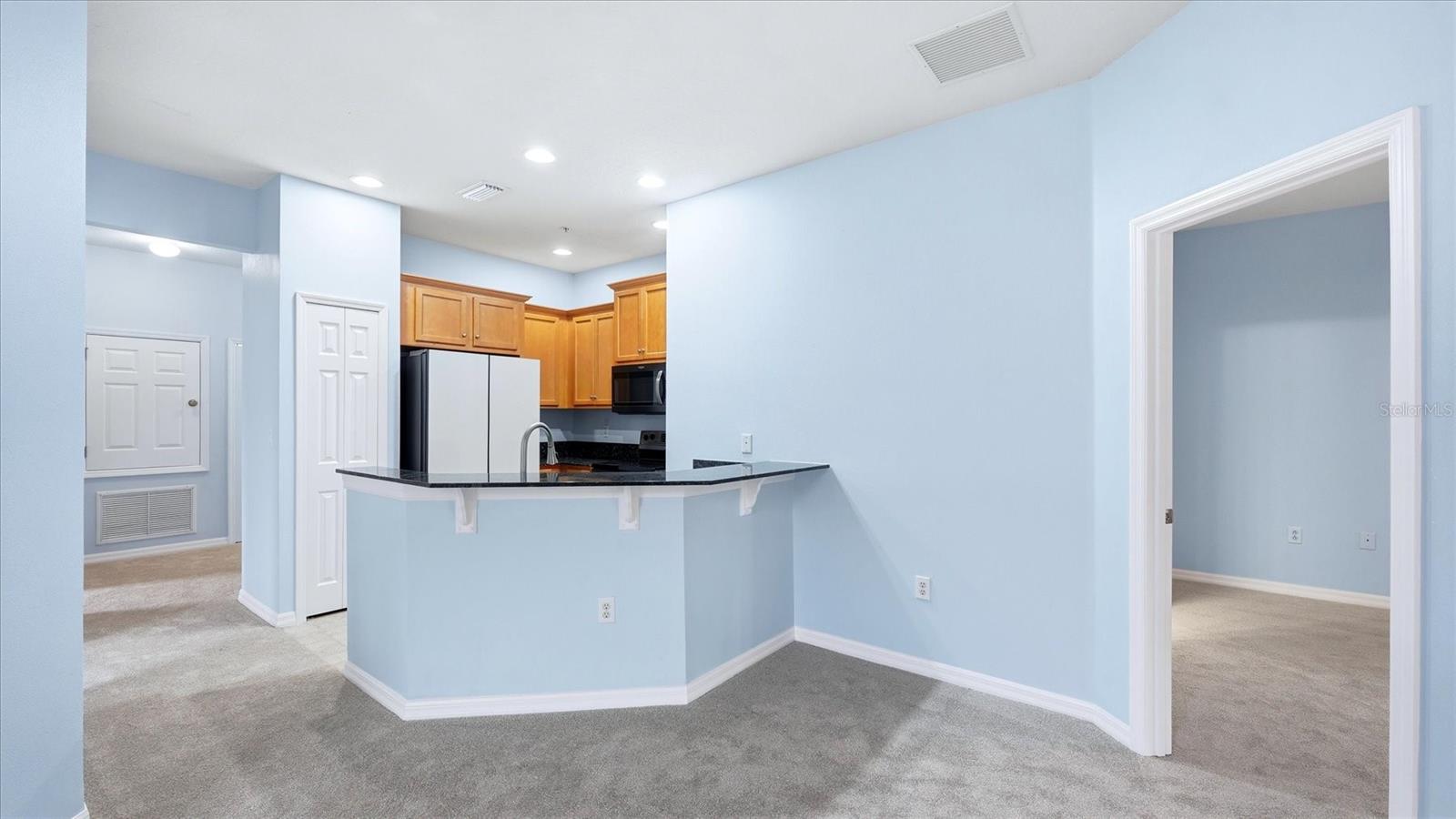 Image 9 of 35 For 7839 Limestone Lane 12-204