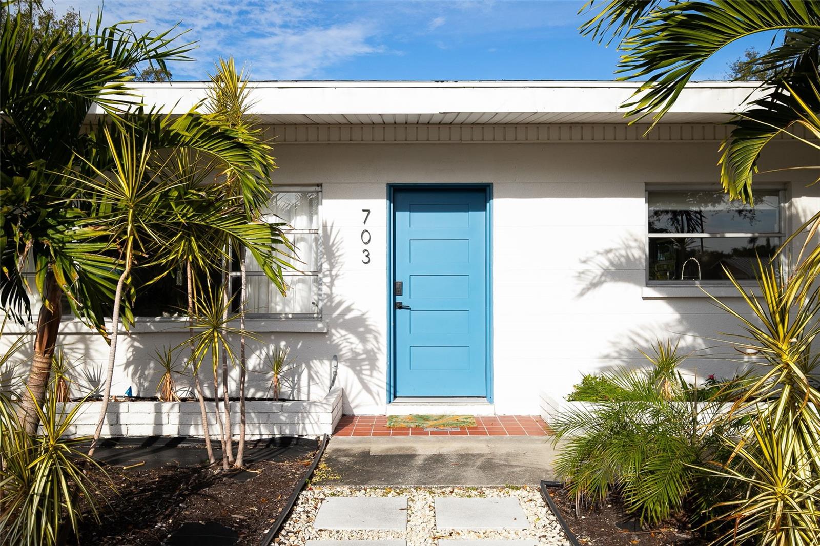 Image 3 of 70 For 703 Whitfield Avenue