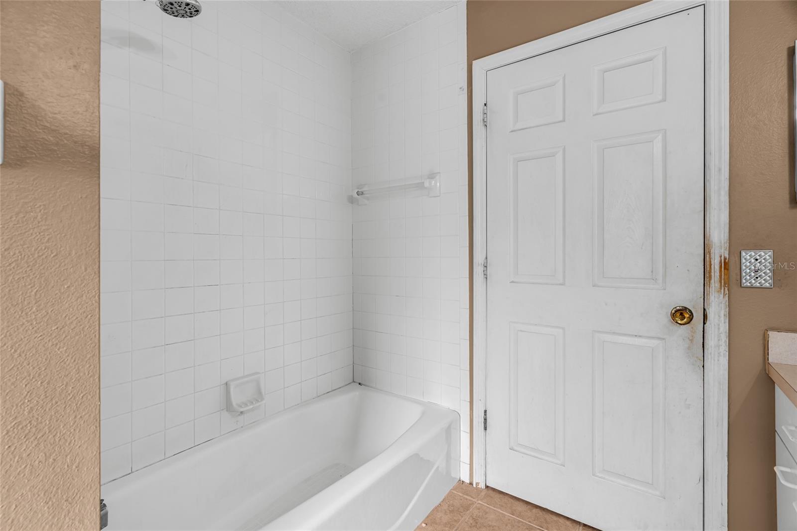 Image 17 of 23 For 1289 42nd Street