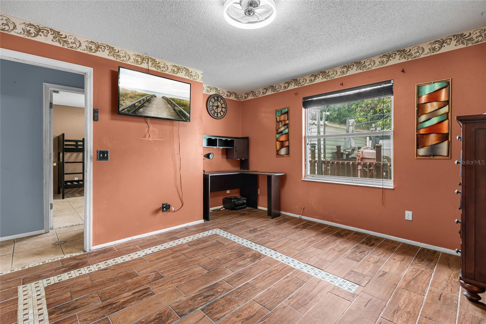 Image 18 of 23 For 1289 42nd Street