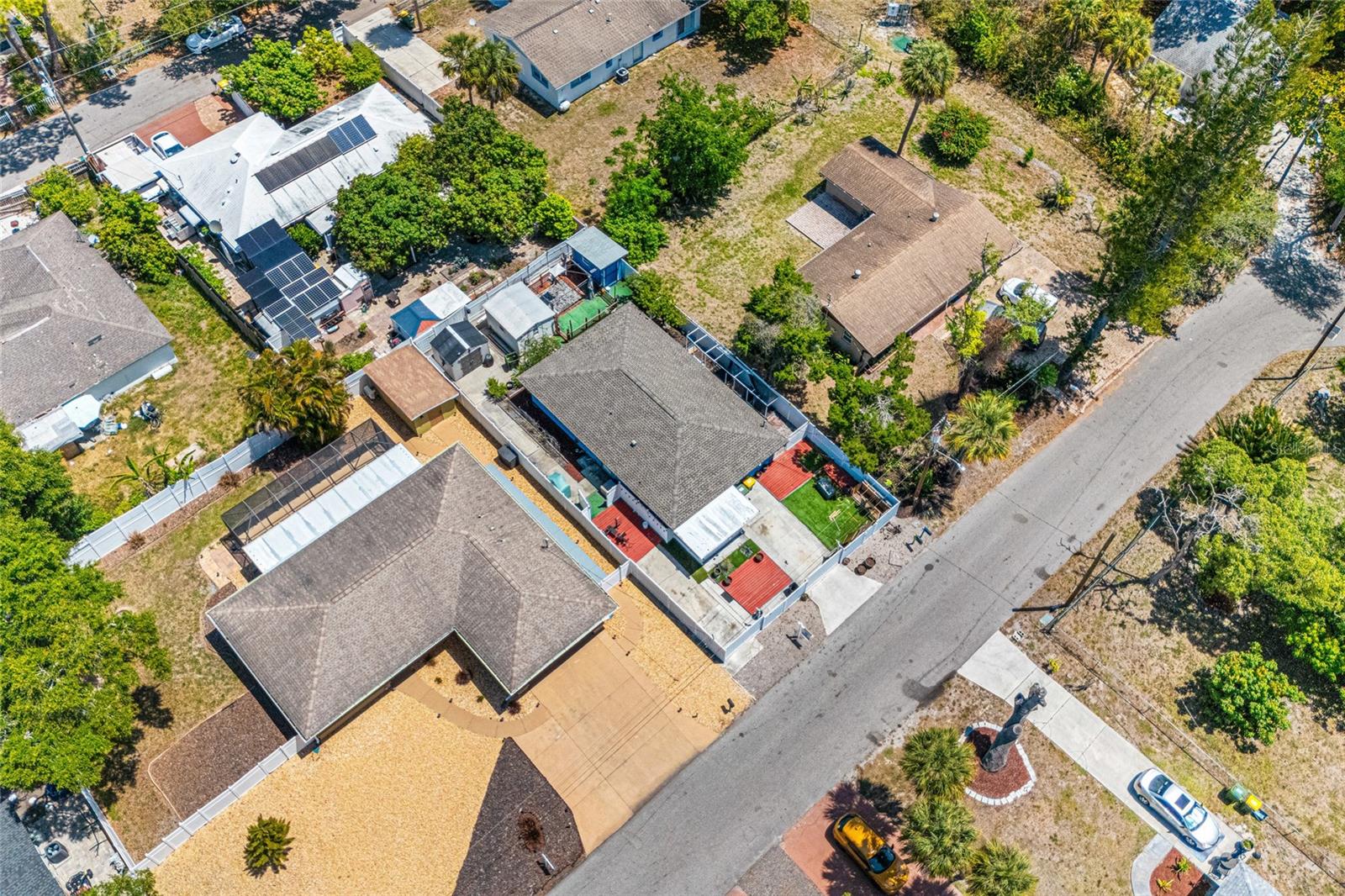 Image 22 of 23 For 1289 42nd Street