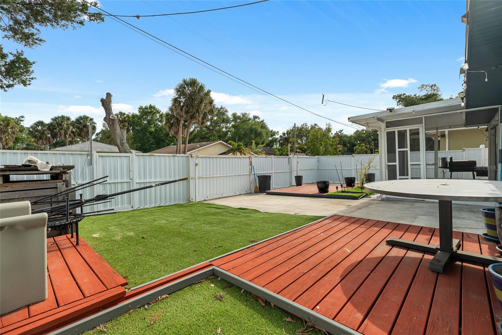 Image 3 of 23 For 1289 42nd Street