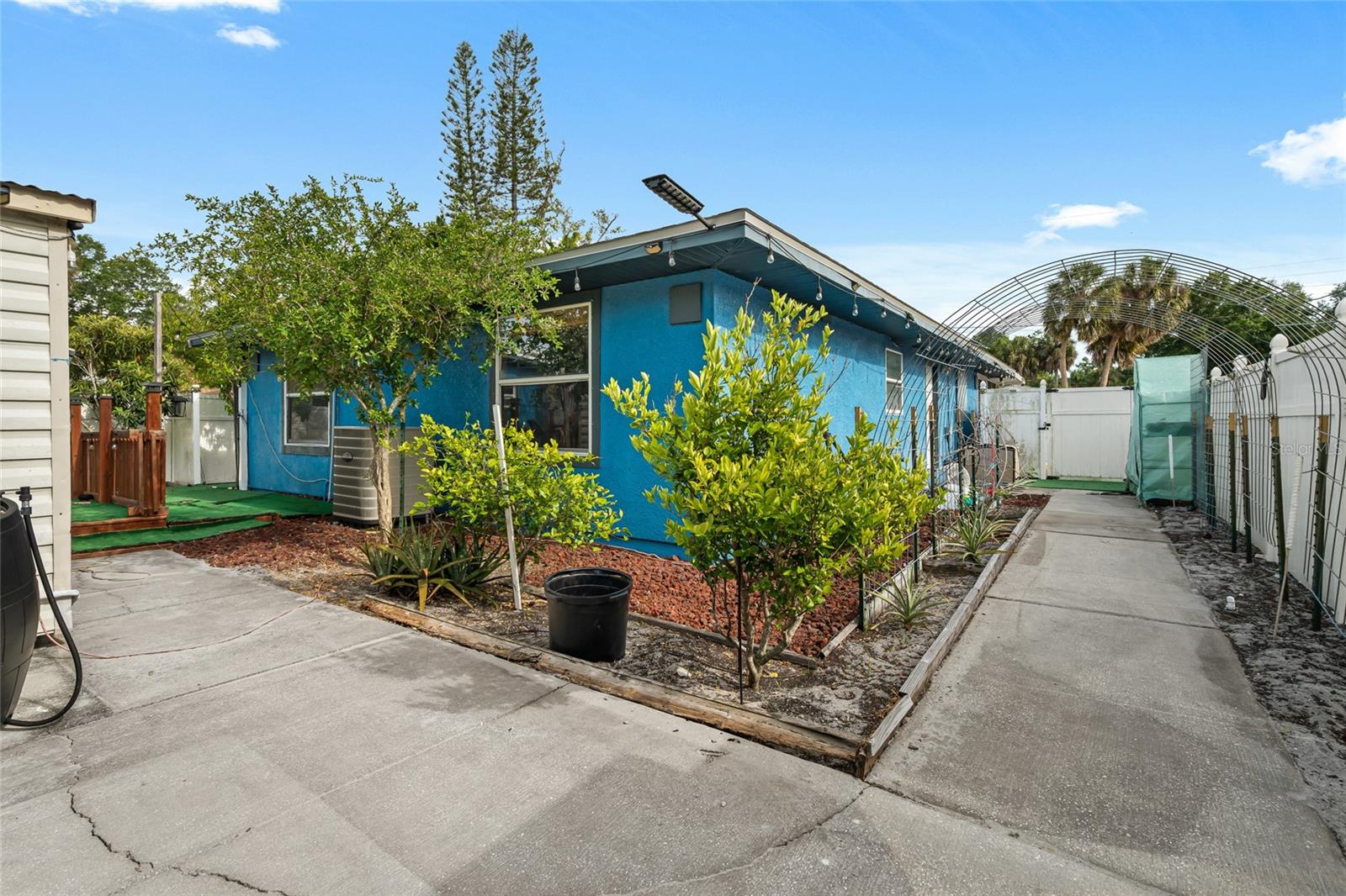 Image 6 of 23 For 1289 42nd Street