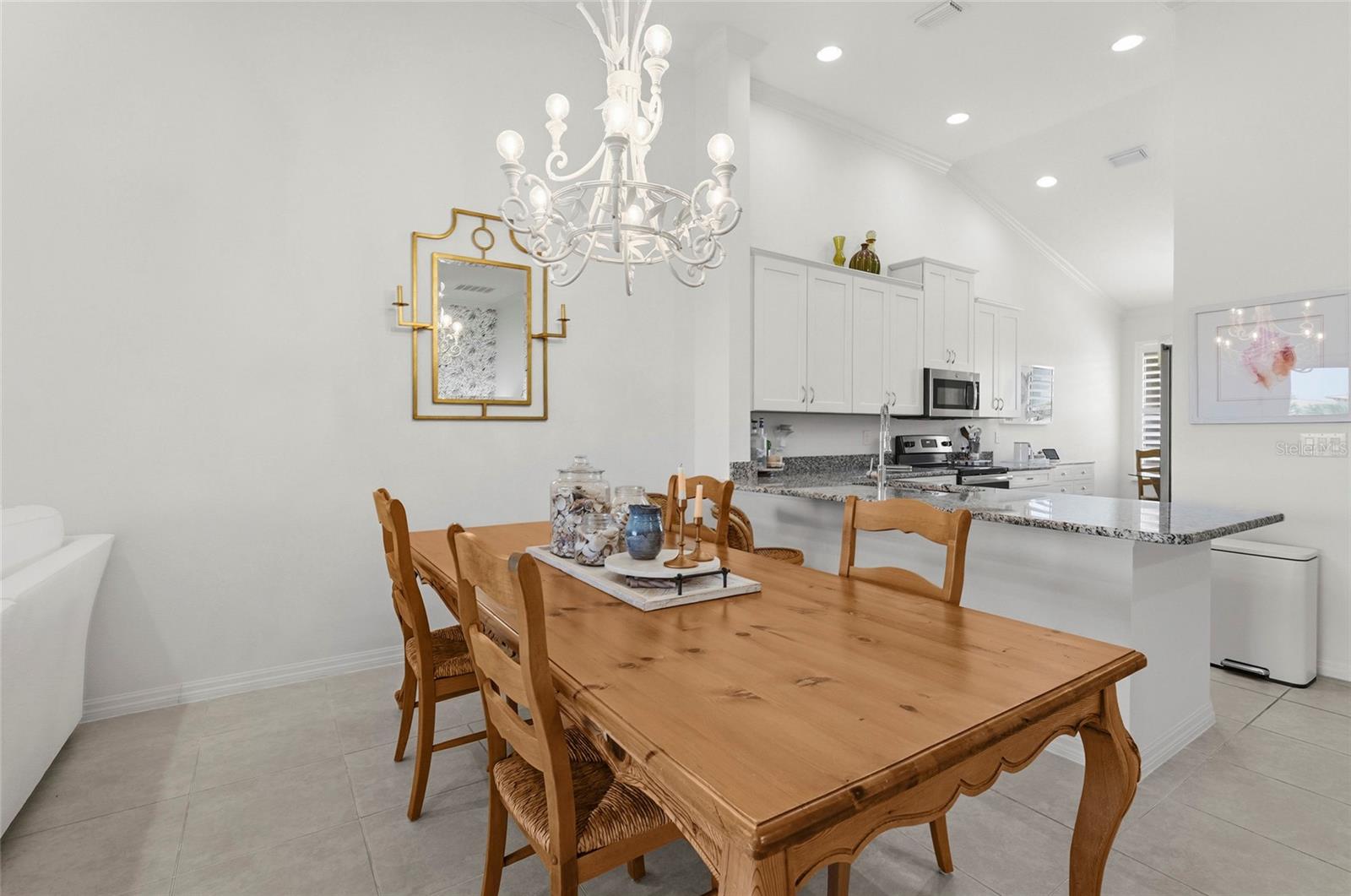 Image 12 of 86 For 5420 Cicernone Street 203