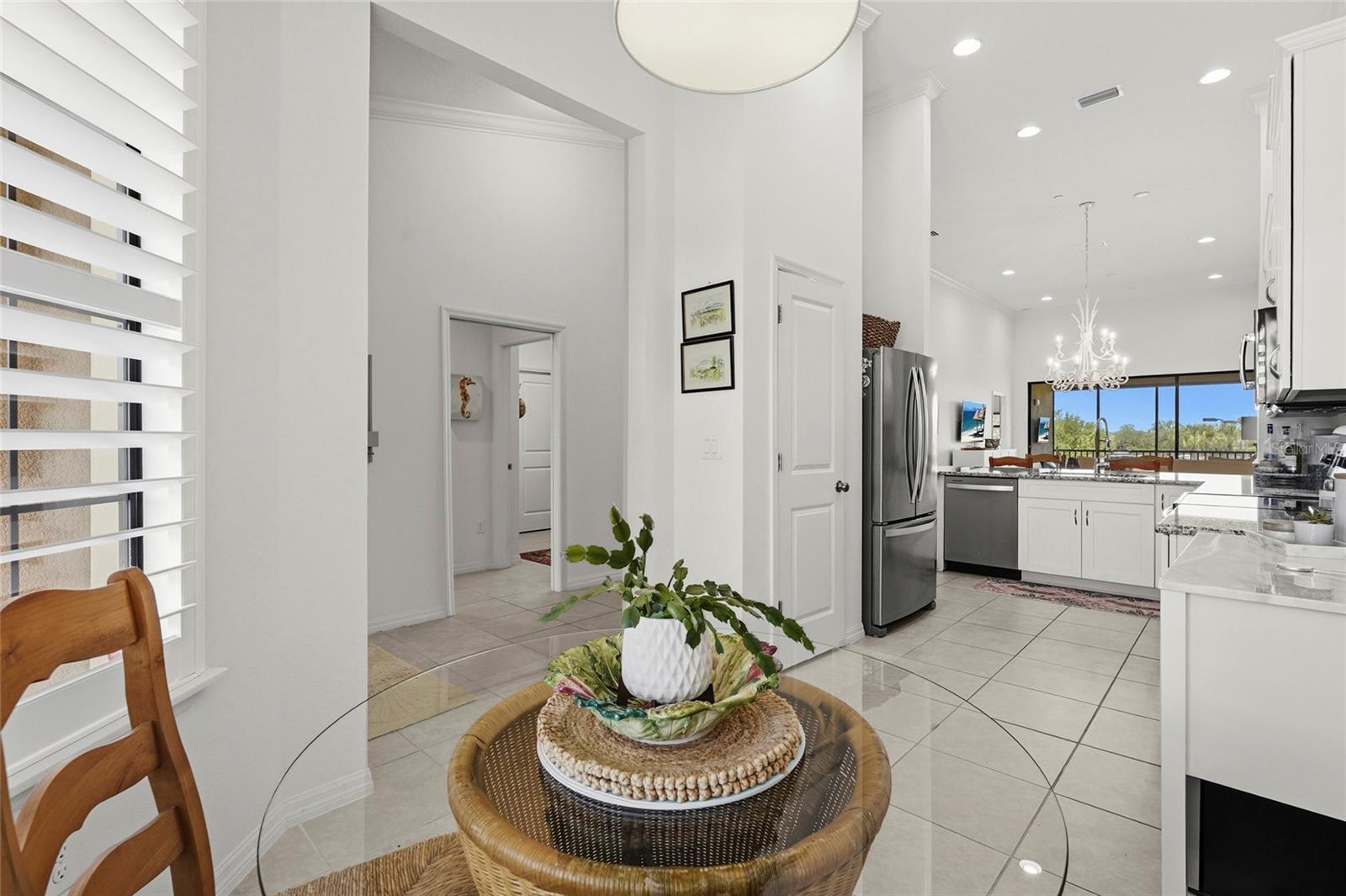 Image 9 of 86 For 5420 Cicernone Street 203
