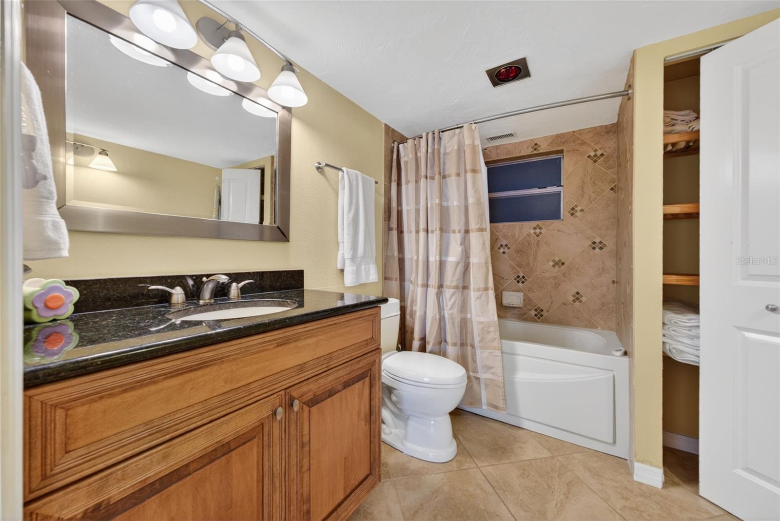 Image 28 of 98 For 800 Benjamin Franklin Drive 509