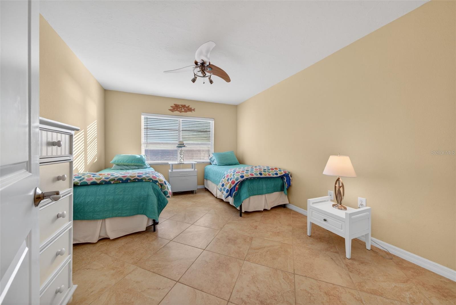 Image 33 of 98 For 800 Benjamin Franklin Drive 509