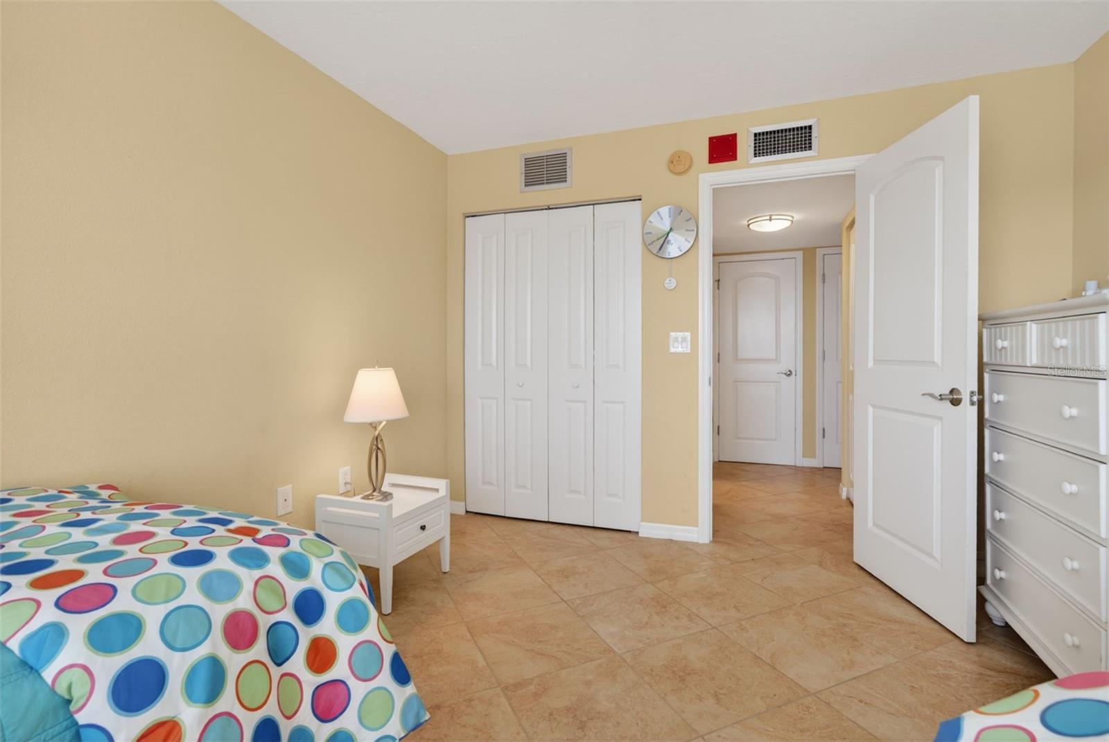 Image 37 of 98 For 800 Benjamin Franklin Drive 509