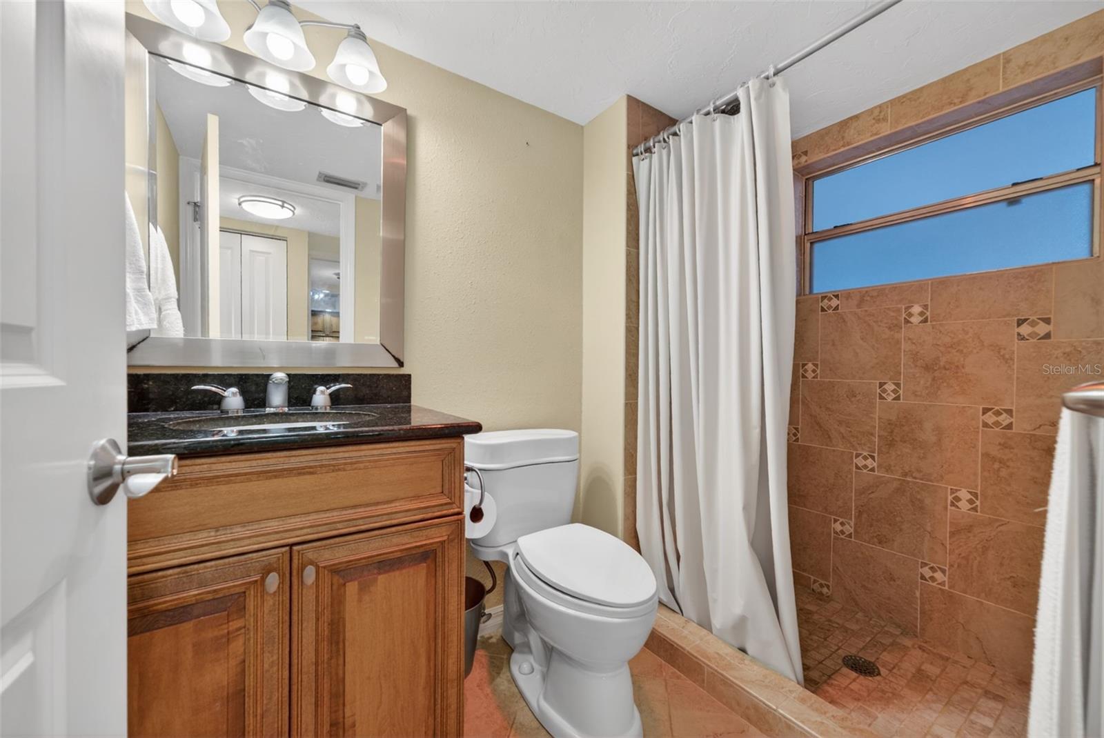 Image 38 of 98 For 800 Benjamin Franklin Drive 509