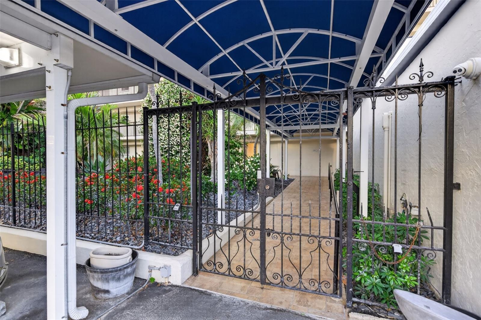 Image 49 of 98 For 800 Benjamin Franklin Drive 509
