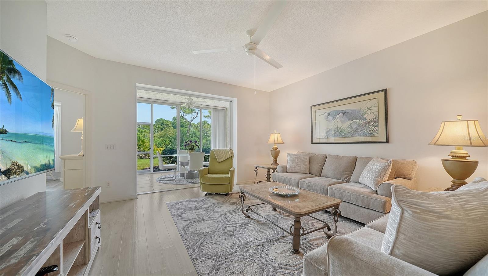 Image 5 of 56 For 8901 Veranda Way 111