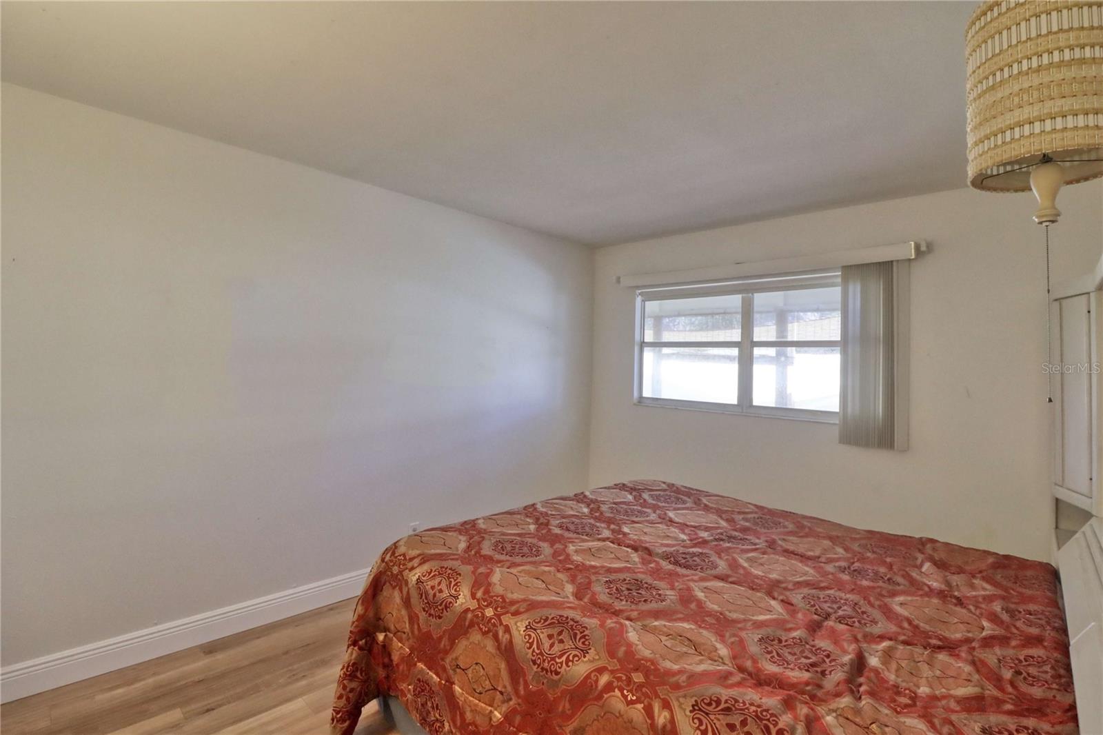 Image 20 of 39 For 101 Cambridge Trail 196