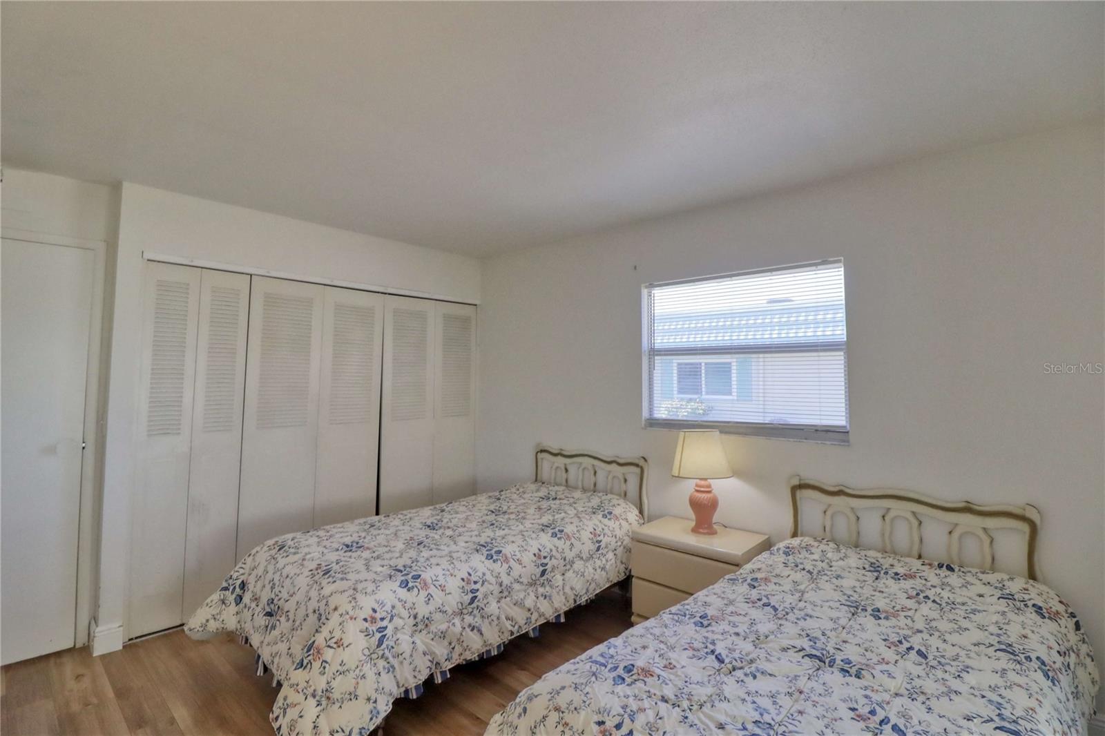 Image 26 of 39 For 101 Cambridge Trail 196