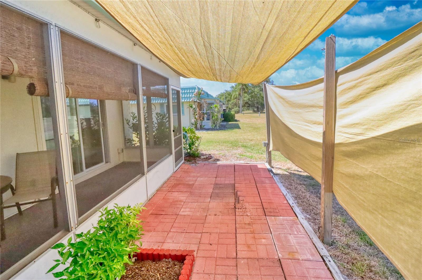 Image 33 of 39 For 101 Cambridge Trail 196