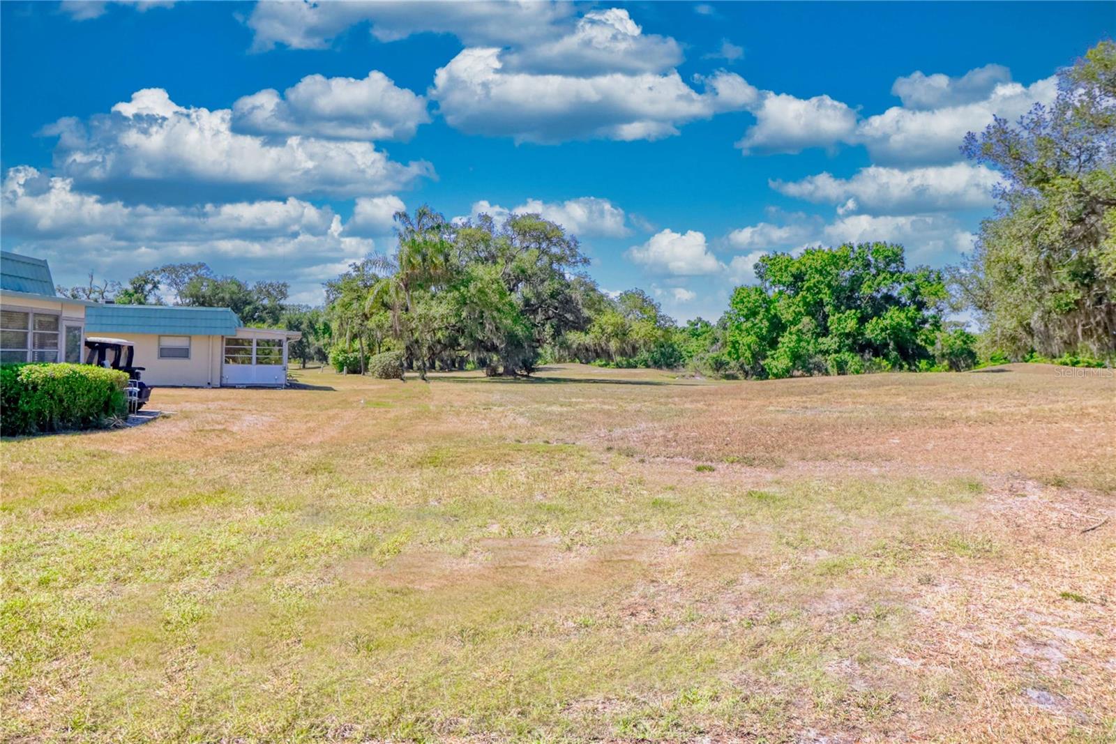 Image 34 of 39 For 101 Cambridge Trail 196