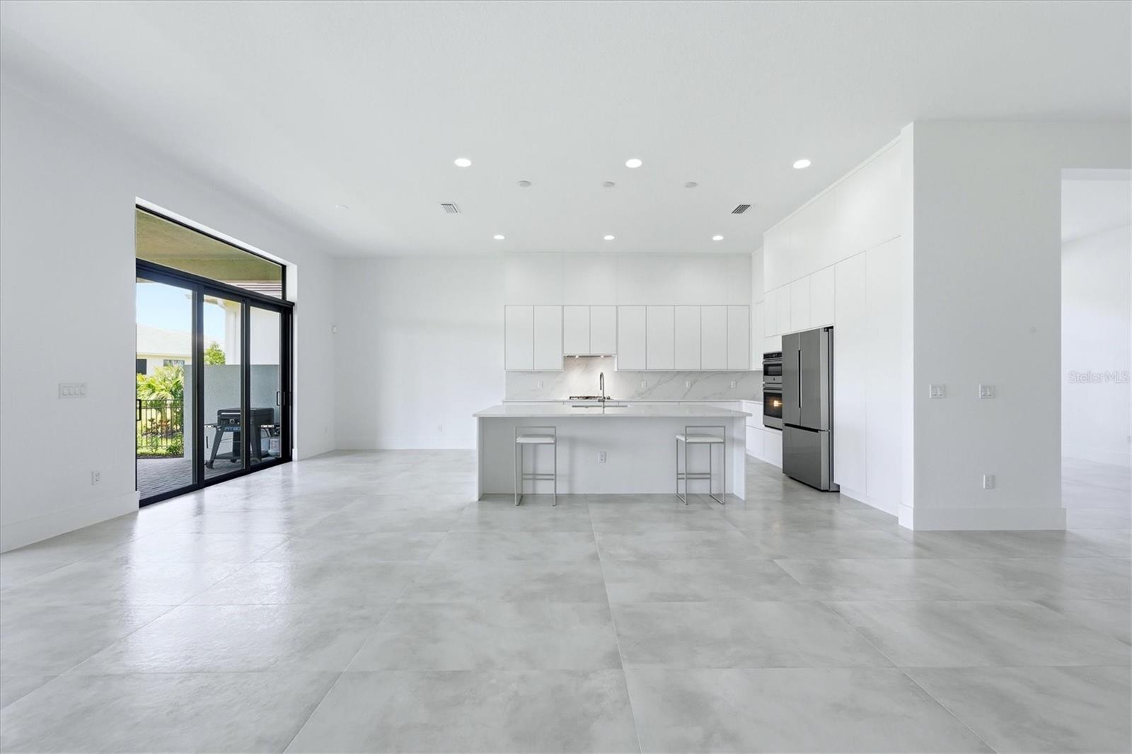 Image 13 of 64 For 8959 Baroque Terrace
