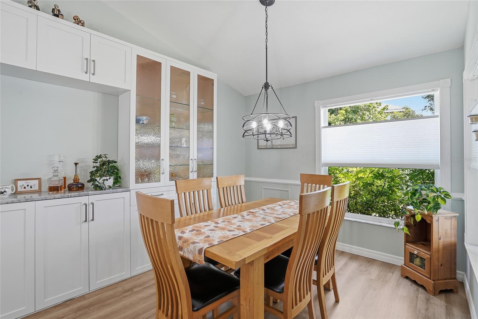 Image 19 of 69 For 4839 14th Avenue E