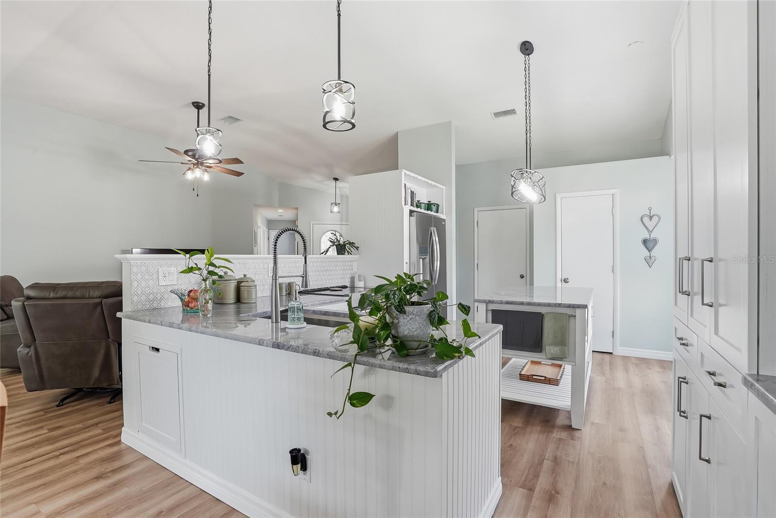 Image 22 of 69 For 4839 14th Avenue E