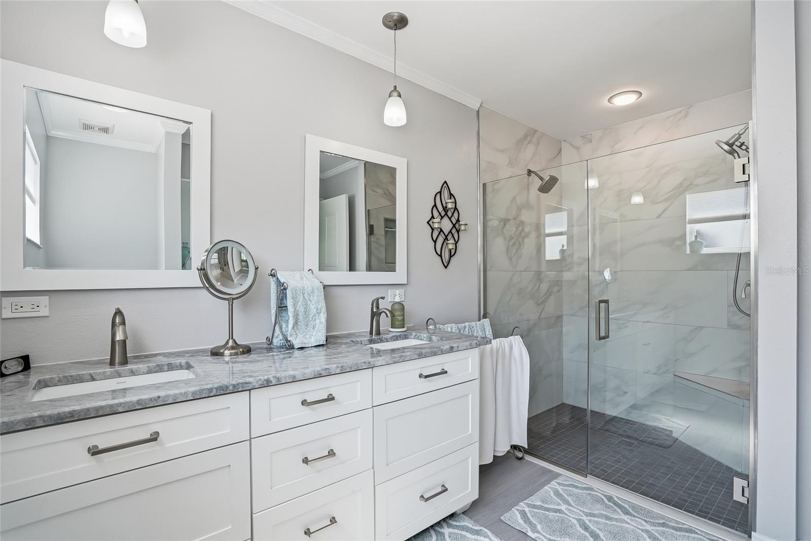 Image 36 of 69 For 4839 14th Avenue E