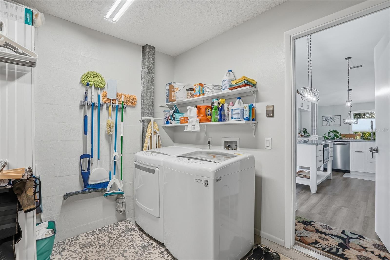 Image 44 of 69 For 4839 14th Avenue E