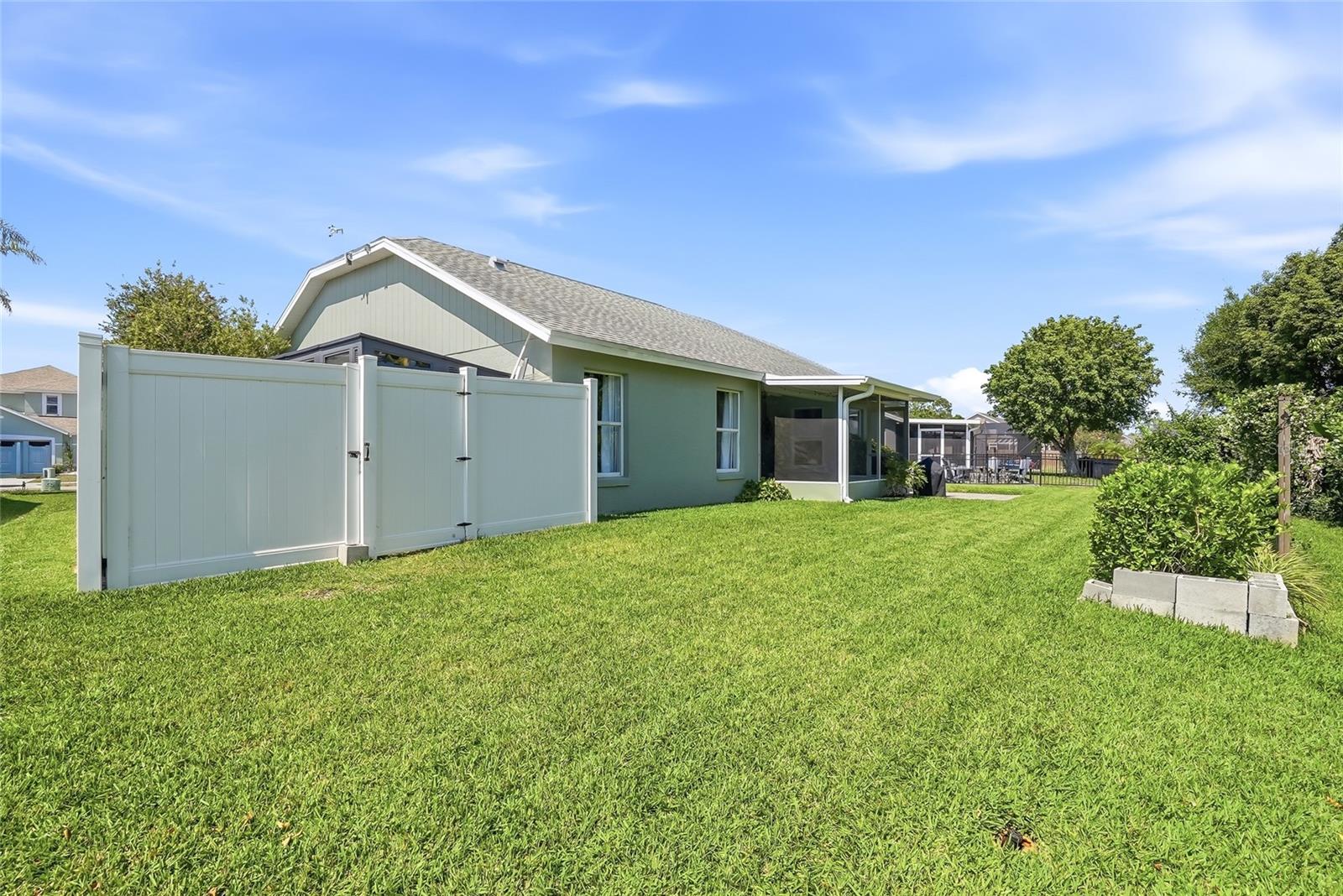 Image 52 of 69 For 4839 14th Avenue E