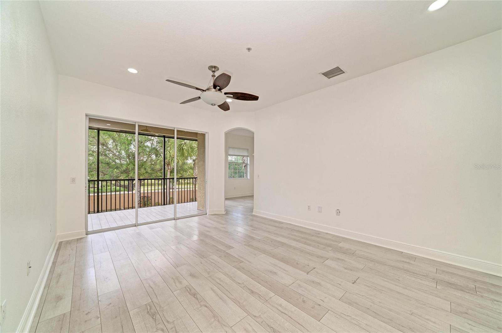 Image 14 of 35 For 8261 Miramar Way 202