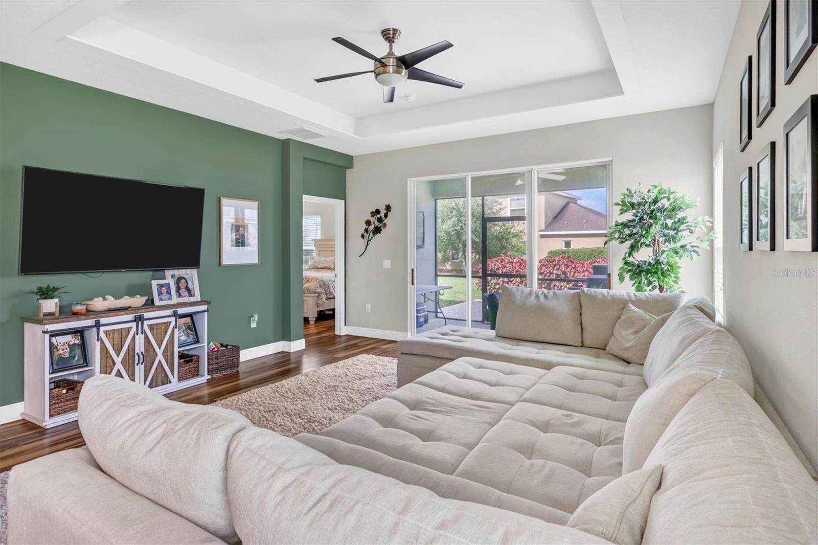 Image 11 of 70 For 1307 Thornbury Drive