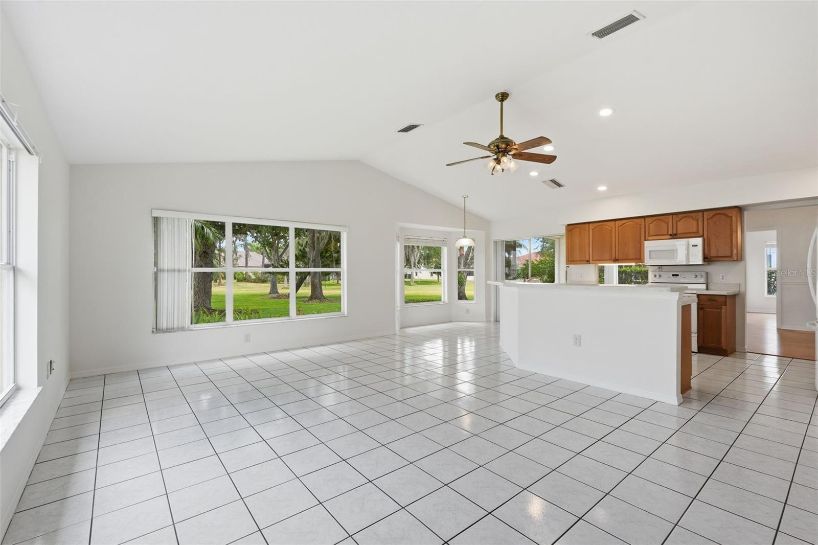 Image 16 of 53 For 1444 Canberley Court