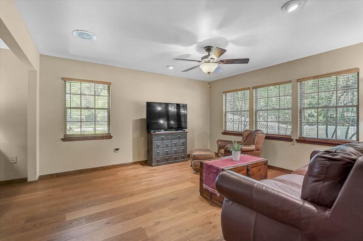 Image 29 of 81 For 3328 Tobero Lane