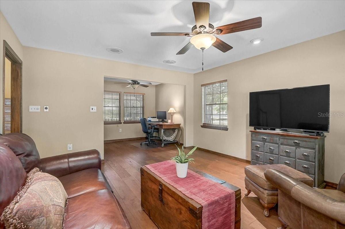 Image 32 of 81 For 3328 Tobero Lane